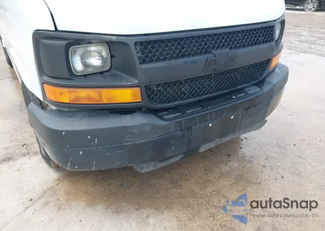 2015 Chevrolet Express 2500 Work Van z USA, uszkodzony, nr VIN 1GCWGFCF4F1175265